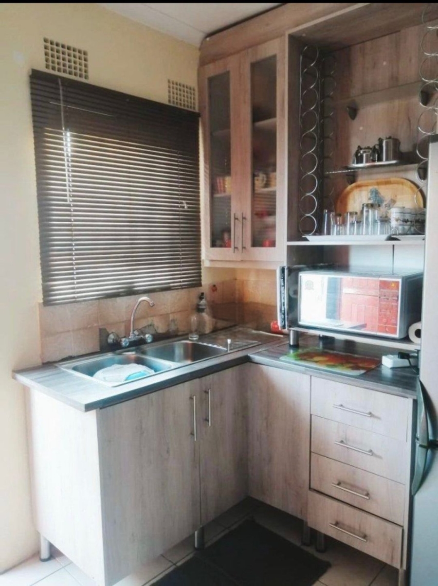 6 Bedroom Property for Sale in Butterworth Ext 24 Eastern Cape